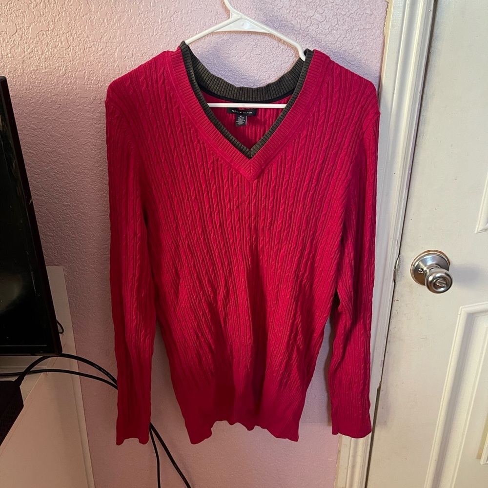 Tommy Hilfiger sweater